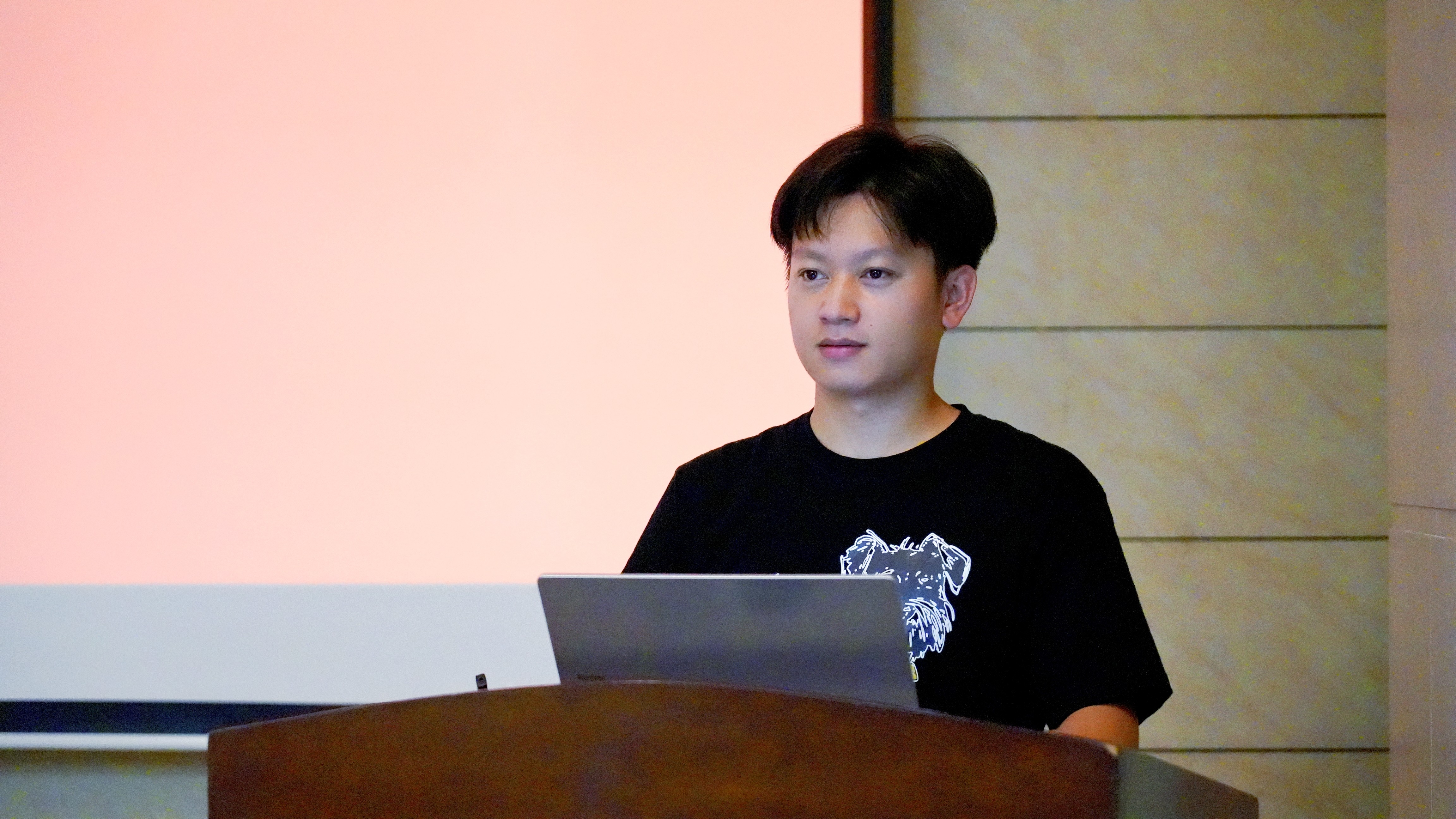 凝“鏡”聚力 創(chuàng)見未來— 萬眾城集團(tuán)舉辦攝影攝像技能專項培訓(xùn)賦能品牌建設(shè) 凝“鏡”聚力 創(chuàng)見未來— 萬眾城集團(tuán)舉辦攝影攝像技能專項培訓(xùn)賦能品牌建設(shè)