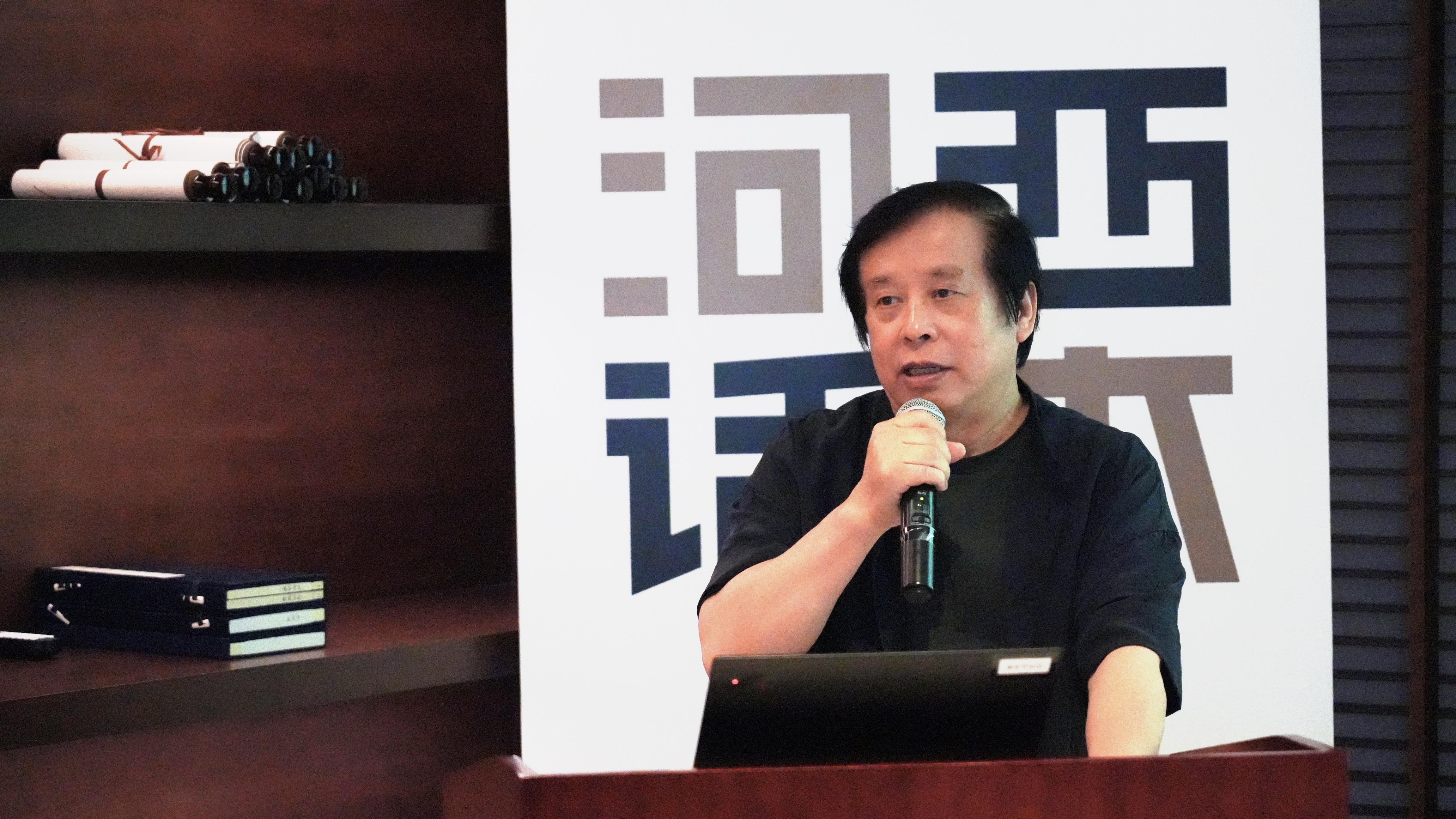 藝術(shù)家杜華林“河西話本”油畫展于深圳招商銀行總部私行中心隆重開幕 藝術(shù)家杜華林“河西話本”油畫展于深圳招商銀行總部私行中心隆重開幕
